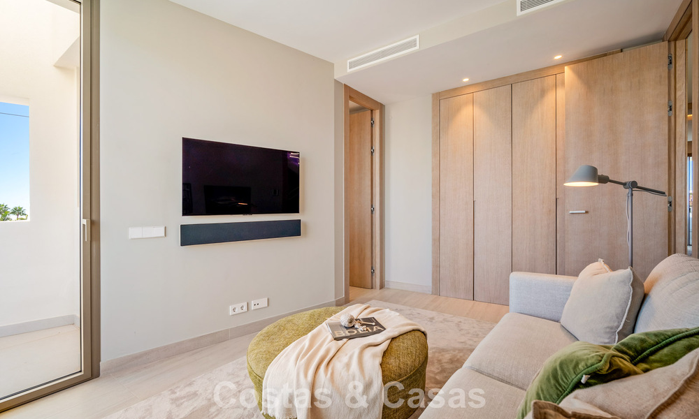 Maison avec vue panoramique sur la mer à vendre dans un complexe résidentiel sécurisé à Nueva Andalucia, Marbella 788616