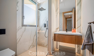 Maison avec vue panoramique sur la mer à vendre dans un complexe résidentiel sécurisé à Nueva Andalucia, Marbella 788626 