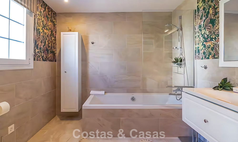 Spacieuse villa de style méditerranéen à vendre dans le quartier résidentiel prisé de Benahavis à Marbella 788674