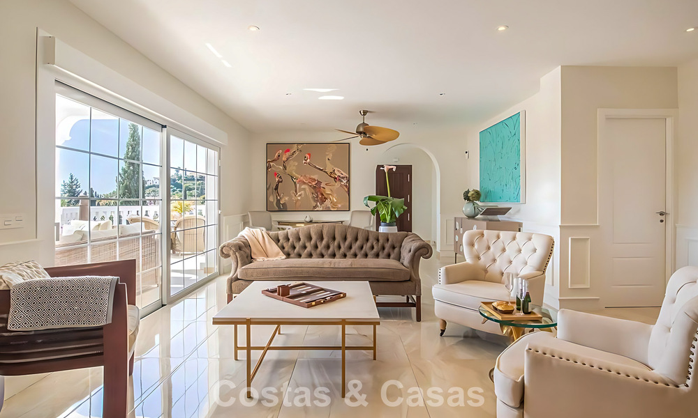 Spacieuse villa de style méditerranéen à vendre dans le quartier résidentiel prisé de Benahavis à Marbella 788675