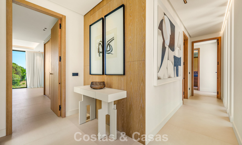 Villa de luxe contemporaine, prête à emménager, à vendre à quelques pas de la plage et du centre-ville de San Pedro - Marbella 788822