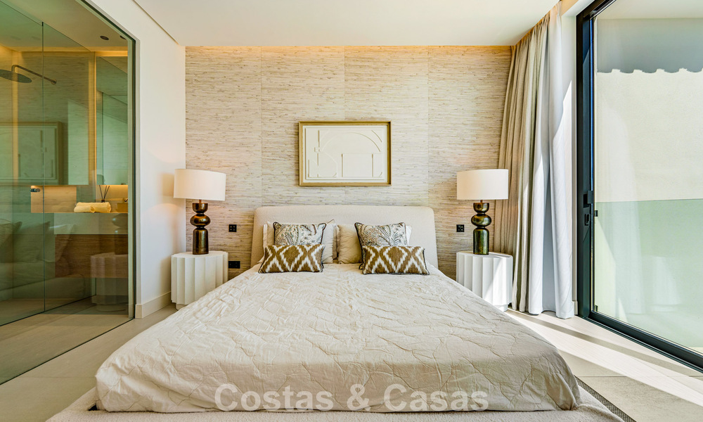 Villa de luxe contemporaine, prête à emménager, à vendre à quelques pas de la plage et du centre-ville de San Pedro - Marbella 788828