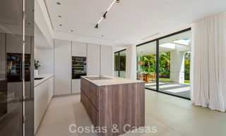 Villa de luxe contemporaine, prête à emménager, à vendre à quelques pas de la plage et du centre-ville de San Pedro - Marbella 788834 