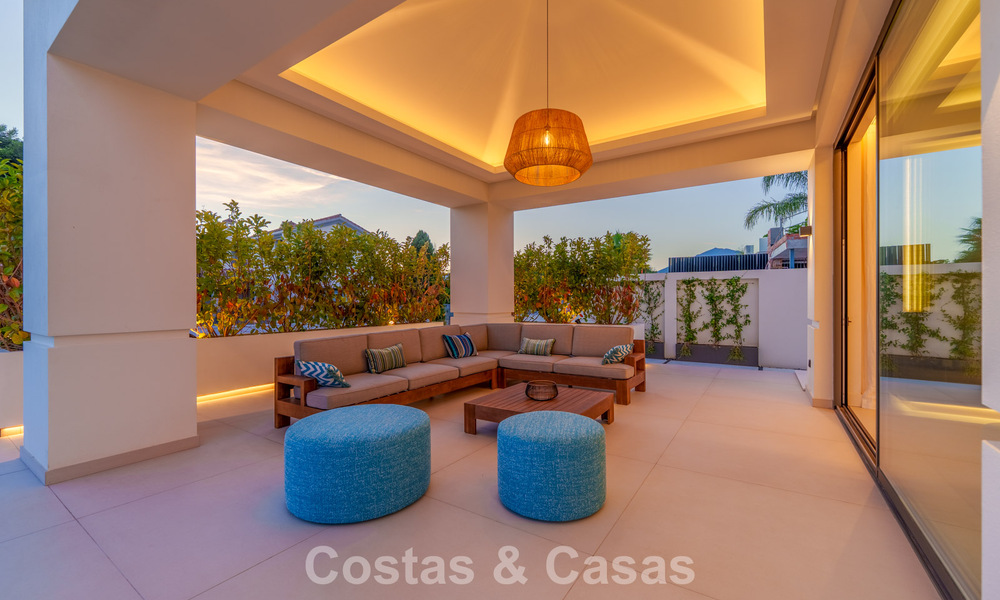 Villa de luxe contemporaine, prête à emménager, à vendre à quelques pas de la plage et du centre-ville de San Pedro - Marbella 788861