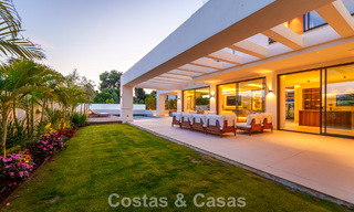 Villa de luxe contemporaine, prête à emménager, à vendre à quelques pas de la plage et du centre-ville de San Pedro - Marbella 788863 