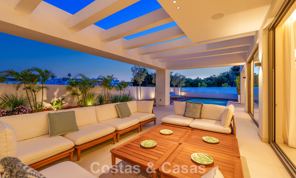 Villa de luxe contemporaine, prête à emménager, à vendre à quelques pas de la plage et du centre-ville de San Pedro - Marbella 788870