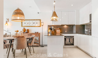 Appartement moderne avec jardin privatif et vue mer partielle à vendre à Estepona 789777 