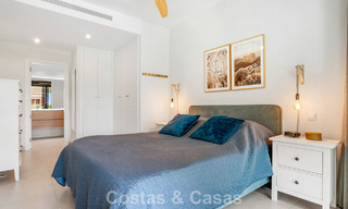 Appartement moderne avec jardin privatif et vue mer partielle à vendre à Estepona 789788 