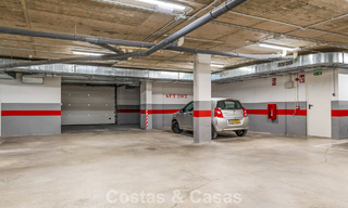 Appartement moderne avec jardin privatif et vue mer partielle à vendre à Estepona 789792 