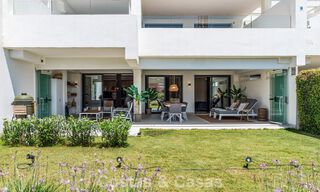 Appartement moderne avec jardin privatif et vue mer partielle à vendre à Estepona 789796 