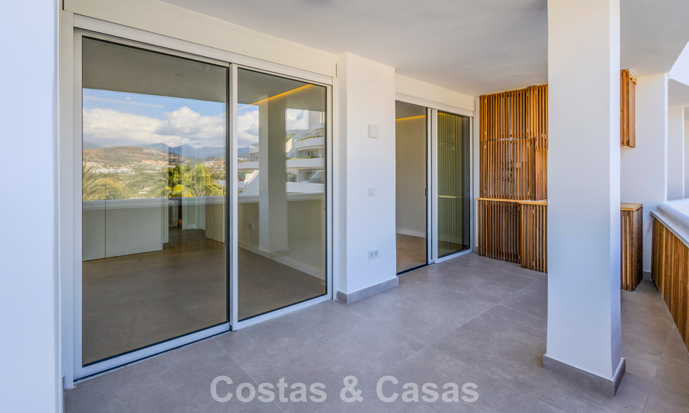 Appartement de standing entièrement rénové à vendre à deux pas de toutes les commodités à Nueva Andalucia, Marbella 789724