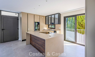 Appartement de standing entièrement rénové à vendre à deux pas de toutes les commodités à Nueva Andalucia, Marbella 789732 