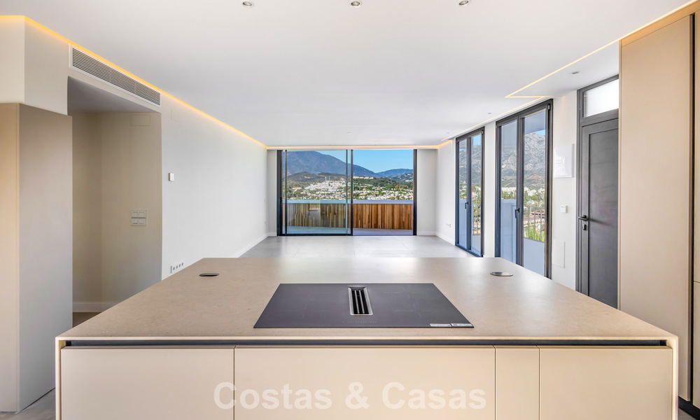 Appartement de standing entièrement rénové à vendre à deux pas de toutes les commodités à Nueva Andalucia, Marbella 789736
