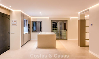 Luxueux penthouse avec vue sur la montagne et la mer à vendre dans une résidence sécurisée à Nueva Andalucia, Marbella 789758 