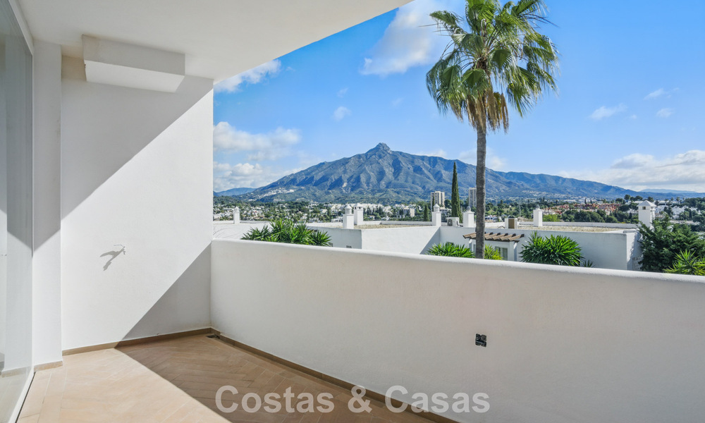Appartement de luxe à vendre dans une résidence sécurisée à Nueva Andalucia, Marbella 789771