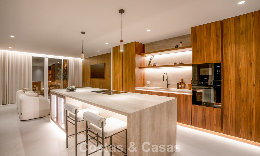 Penthouse duplex de style andalou avec intérieur contemporain à vendre à Nueva Andalucia, Marbella 789803