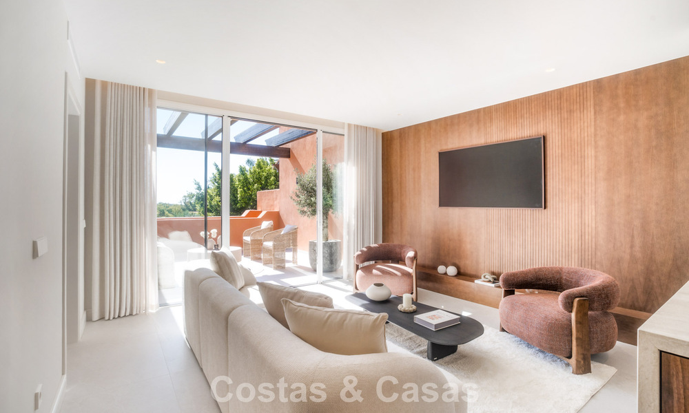 Penthouse duplex de style andalou avec intérieur contemporain à vendre à Nueva Andalucia, Marbella 789807