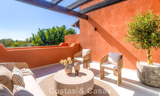 Penthouse duplex de style andalou avec intérieur contemporain à vendre à Nueva Andalucia, Marbella 789810 