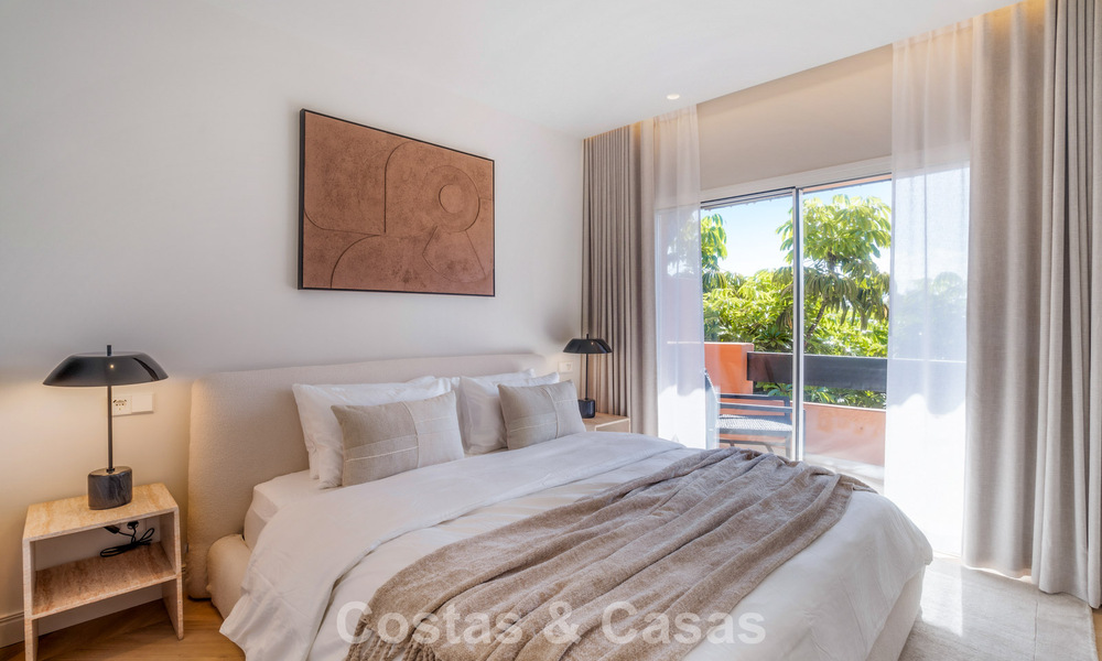 Penthouse duplex de style andalou avec intérieur contemporain à vendre à Nueva Andalucia, Marbella 789811