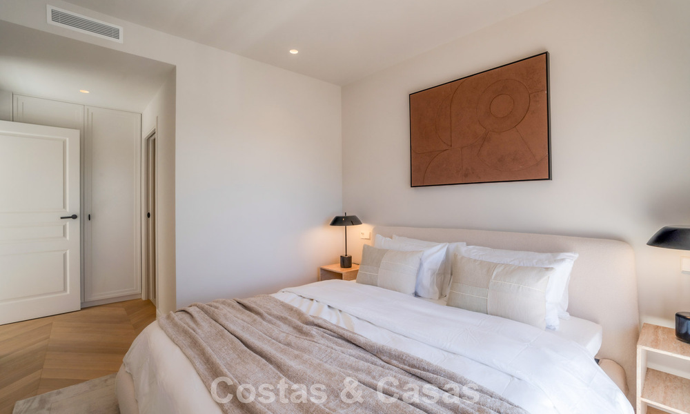 Penthouse duplex de style andalou avec intérieur contemporain à vendre à Nueva Andalucia, Marbella 789812