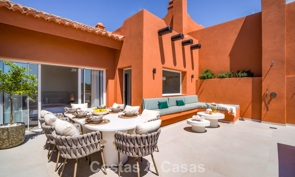 Penthouse duplex de style andalou avec intérieur contemporain à vendre à Nueva Andalucia, Marbella 789824
