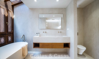 Penthouse duplex de style andalou avec intérieur contemporain à vendre à Nueva Andalucia, Marbella 789830 