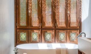 Penthouse duplex de style andalou avec intérieur contemporain à vendre à Nueva Andalucia, Marbella 789831 