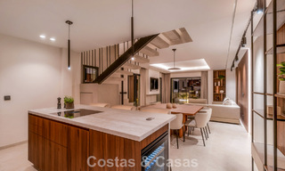 Penthouse duplex moderne et rénové avec vue sur la mer à vendre à proximité de Puerto Banús, Marbella 789133 