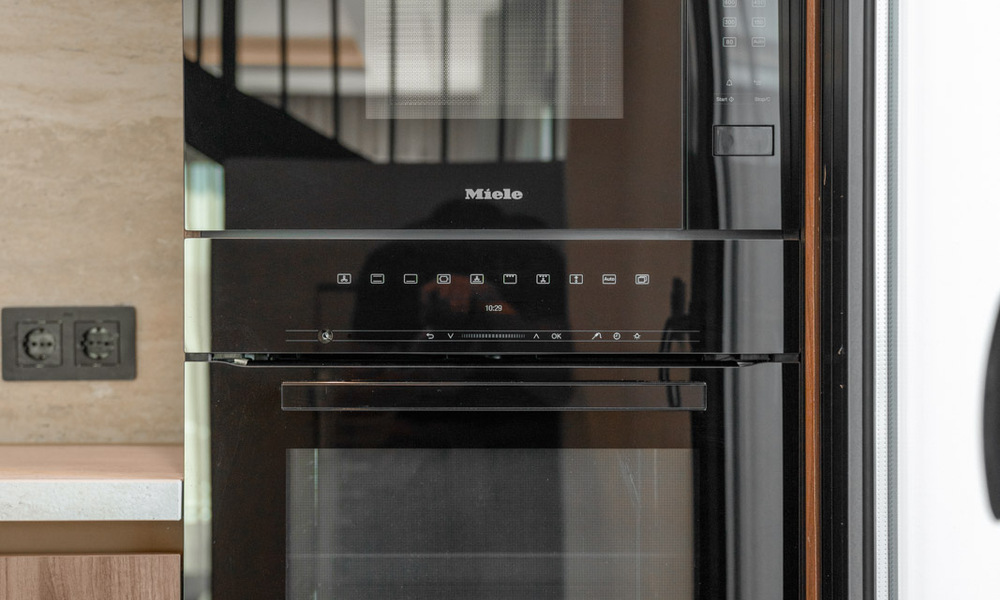 Penthouse duplex moderne et rénové avec vue sur la mer à vendre à proximité de Puerto Banús, Marbella 789156