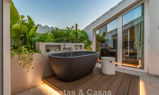 Penthouse duplex moderne et rénové avec vue sur la mer à vendre à proximité de Puerto Banús, Marbella 789158 