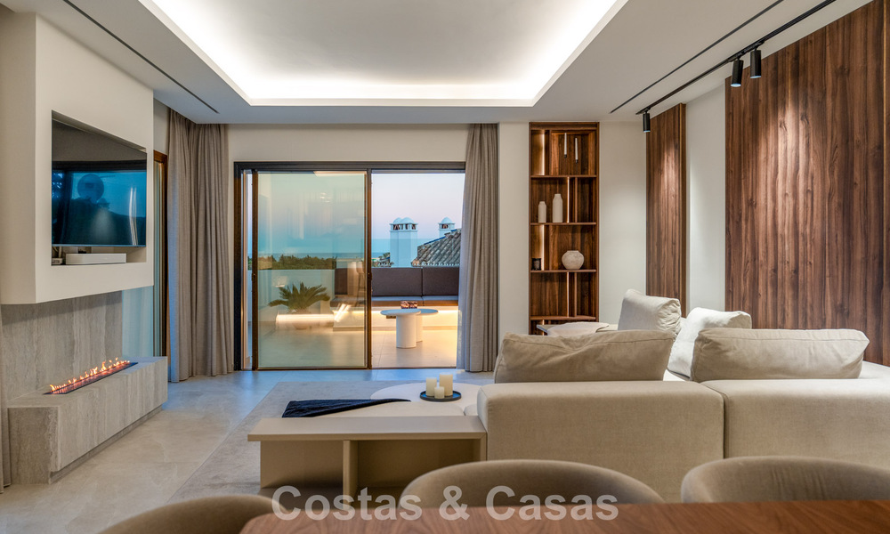 Penthouse duplex moderne et rénové avec vue sur la mer à vendre à proximité de Puerto Banús, Marbella 789161