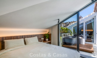 Penthouse duplex moderne et rénové avec vue sur la mer à vendre à proximité de Puerto Banús, Marbella 789168 