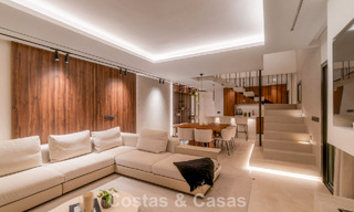 Penthouse duplex moderne et rénové avec vue sur la mer à vendre à proximité de Puerto Banús, Marbella 789177 