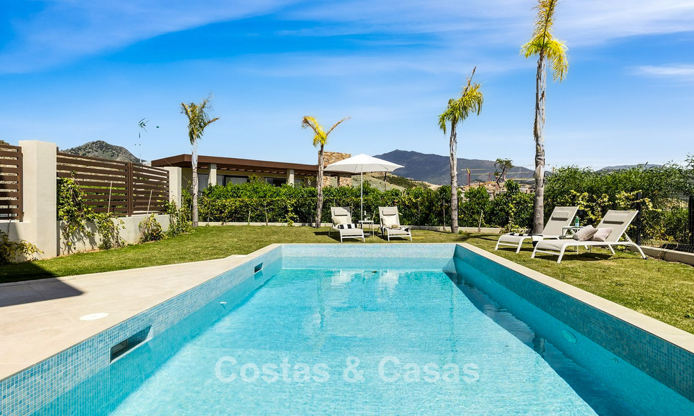 Villa de luxe prêt à emménager, architecture moderne et vue panoramique sur la mer, à vendre à Marbella - Benahavis 788927