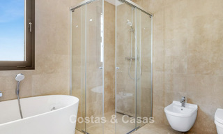 Villa de luxe prêt à emménager, architecture moderne et vue panoramique sur la mer, à vendre à Marbella - Benahavis 788928 