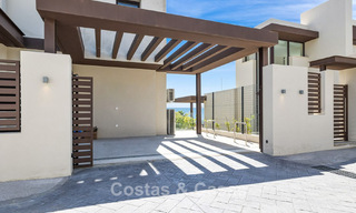 Villa de luxe prêt à emménager, architecture moderne et vue panoramique sur la mer, à vendre à Marbella - Benahavis 788943 