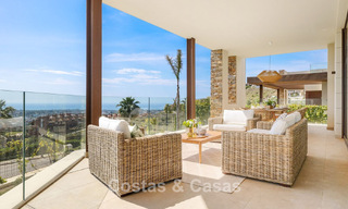 Villa de luxe prêt à emménager, architecture moderne et vue panoramique sur la mer, à vendre à Marbella - Benahavis 788948 