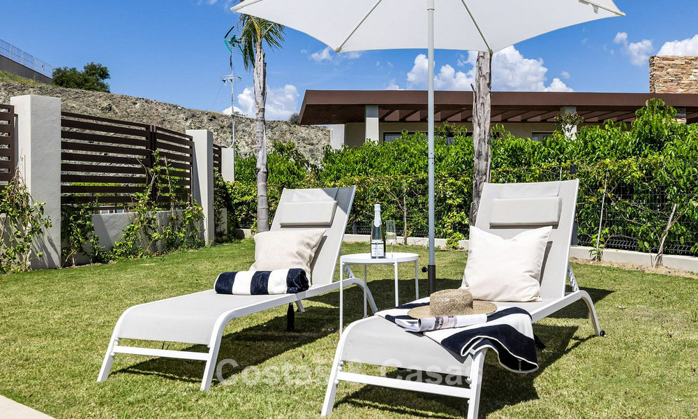 Villa de luxe prêt à emménager, architecture moderne et vue panoramique sur la mer, à vendre à Marbella - Benahavis 788951