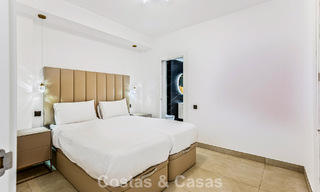 Appartement de luxe rénové à vendre à deux pas de la plage et du centre de Puerto Banús, Marbella 789028 