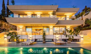 Magnifique villa d'architecte avec vue mer spectaculaire à vendre à Elviria, à l'est du centre de Marbella 789076 