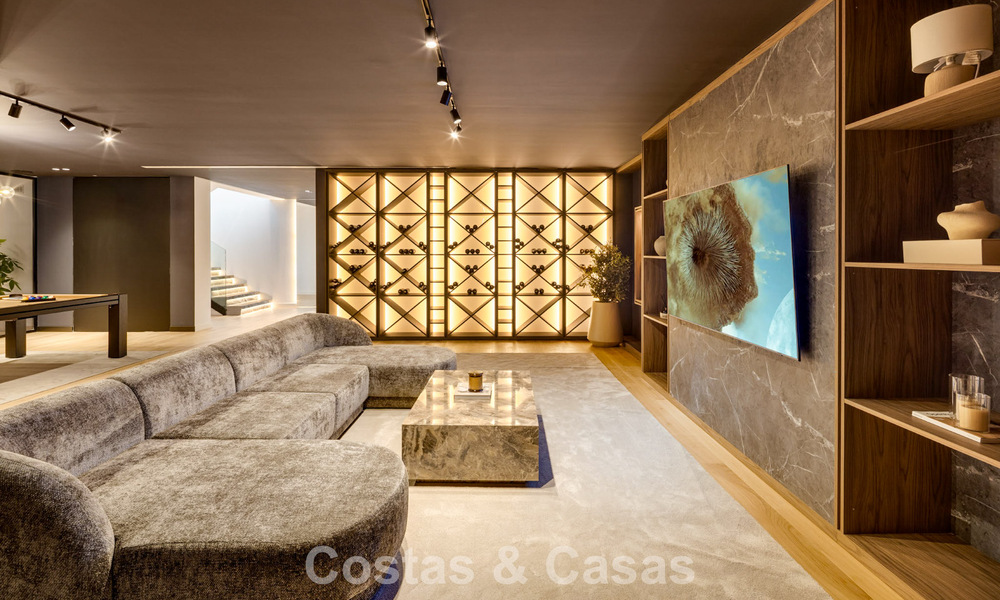 Magnifique villa d'architecte avec vue mer spectaculaire à vendre à Elviria, à l'est du centre de Marbella 789084