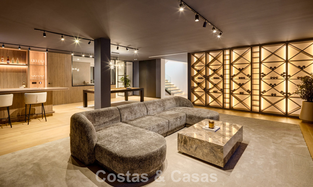 Magnifique villa d'architecte avec vue mer spectaculaire à vendre à Elviria, à l'est du centre de Marbella 789085