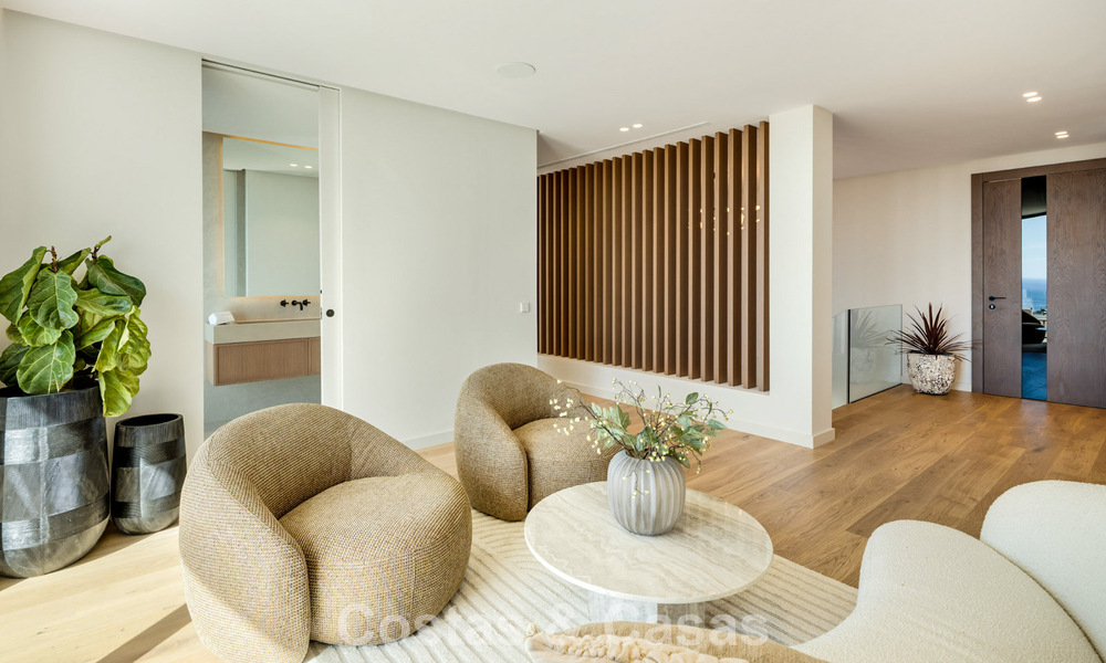 Magnifique villa d'architecte avec vue mer spectaculaire à vendre à Elviria, à l'est du centre de Marbella 789092