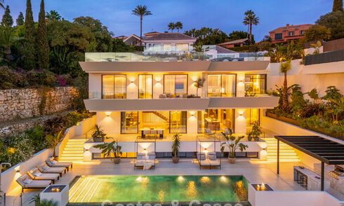 Magnifique villa d'architecte avec vue mer spectaculaire à vendre à Elviria, à l'est du centre de Marbella 789108