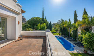 Villa de style espagnol à vendre en bordure d’un parcours de golf, dans résidence sécurisée de La Quinta, Marbella - Benahavís 789262 