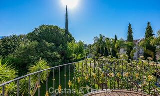 Villa de style espagnol à vendre en bordure d’un parcours de golf, dans résidence sécurisée de La Quinta, Marbella - Benahavís 789263 