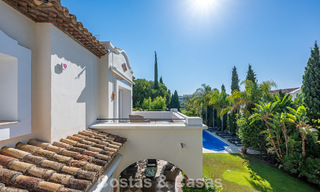 Villa de style espagnol à vendre en bordure d’un parcours de golf, dans résidence sécurisée de La Quinta, Marbella - Benahavís 789268 