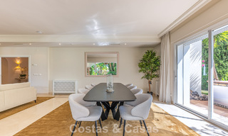 Villa de style espagnol à vendre en bordure d’un parcours de golf, dans résidence sécurisée de La Quinta, Marbella - Benahavís 789294 