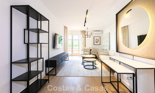 Duplex rénové à vendre à distance de marche de commodités locales et de Puerto Banús à Nueva Andalucia, Marbella 789337 