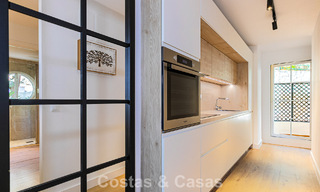 Duplex rénové à vendre à distance de marche de commodités locales et de Puerto Banús à Nueva Andalucia, Marbella 789346 